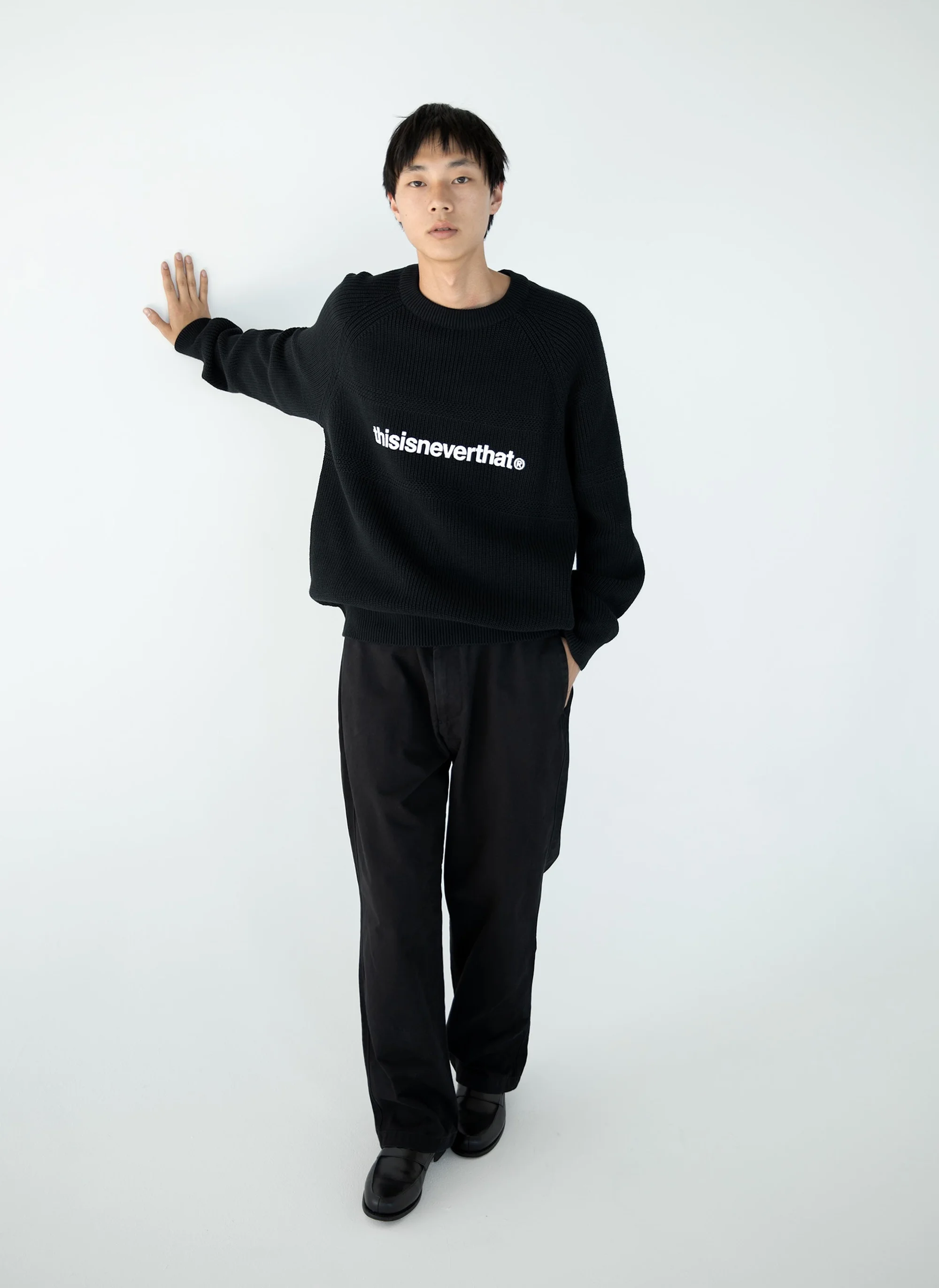 Свитер TNT T-Logo Knit Sweater Black