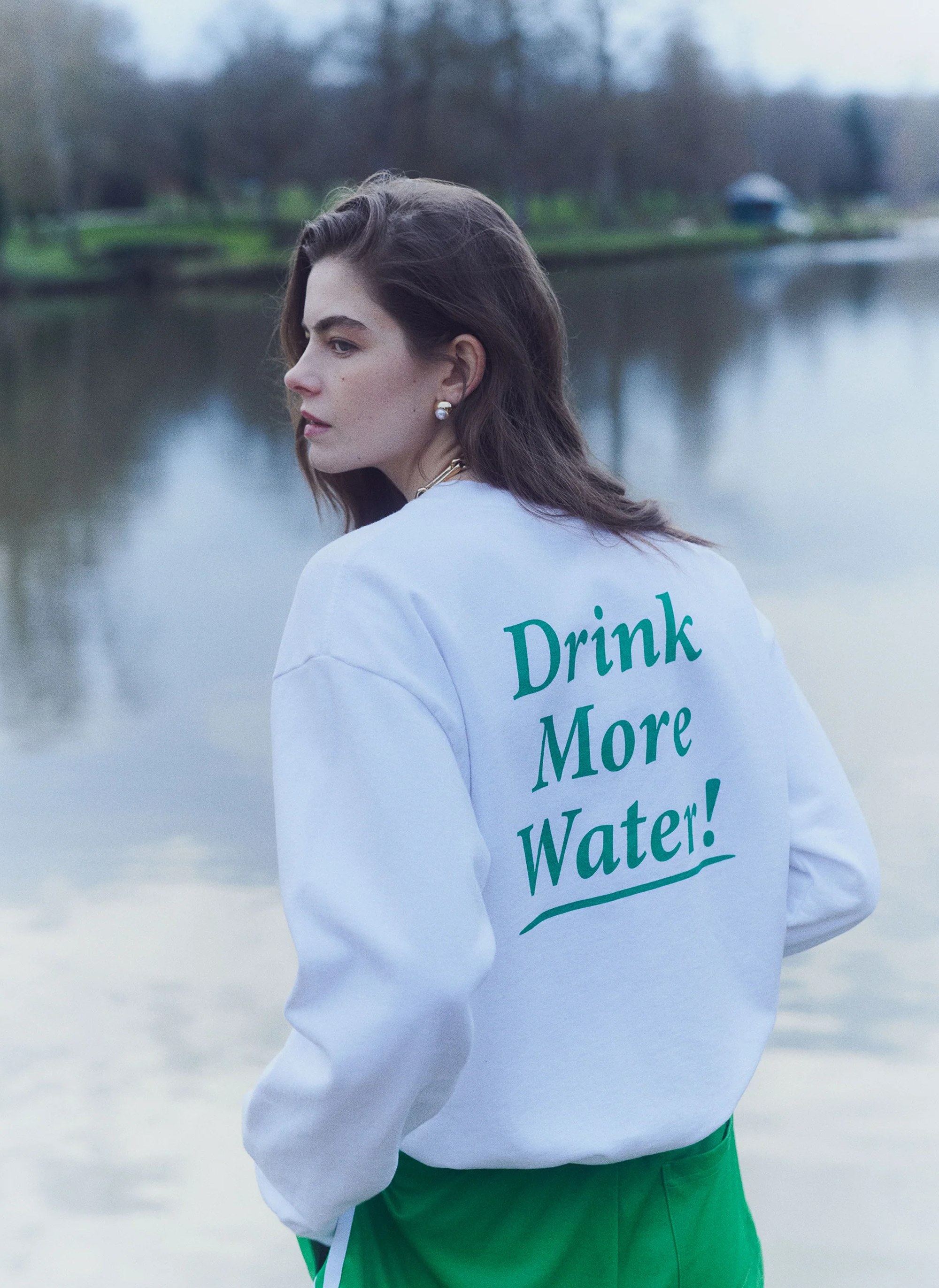 Свитшот Drink More Water Crewneck Свитшот Drink More Water Crewneck
