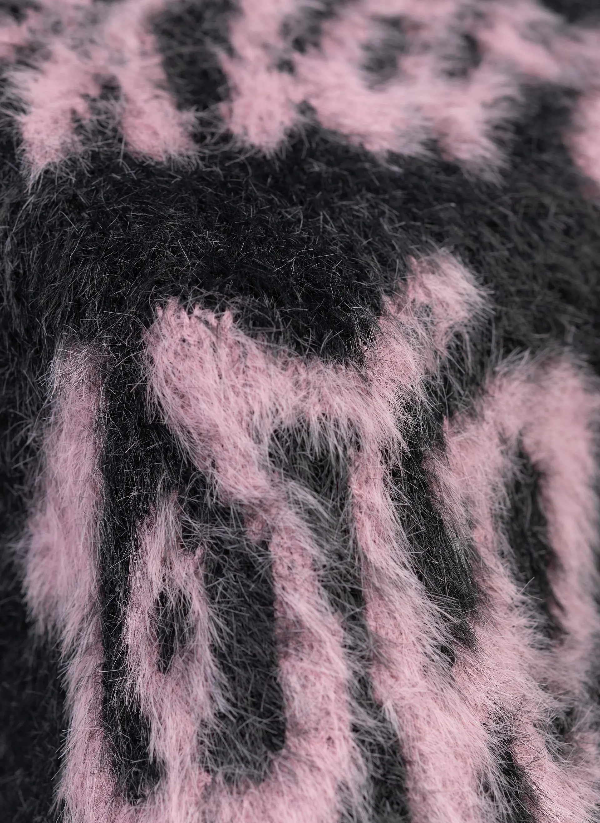 Шарф-снуд Chedda Neckwarmer Black / Glassy Pink