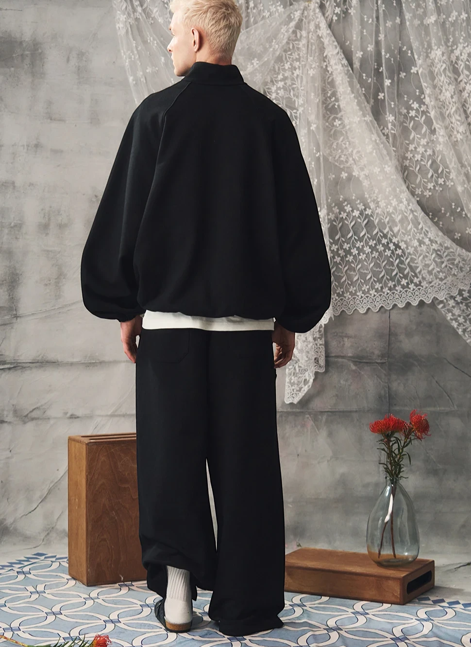 Свитшот Silence Black