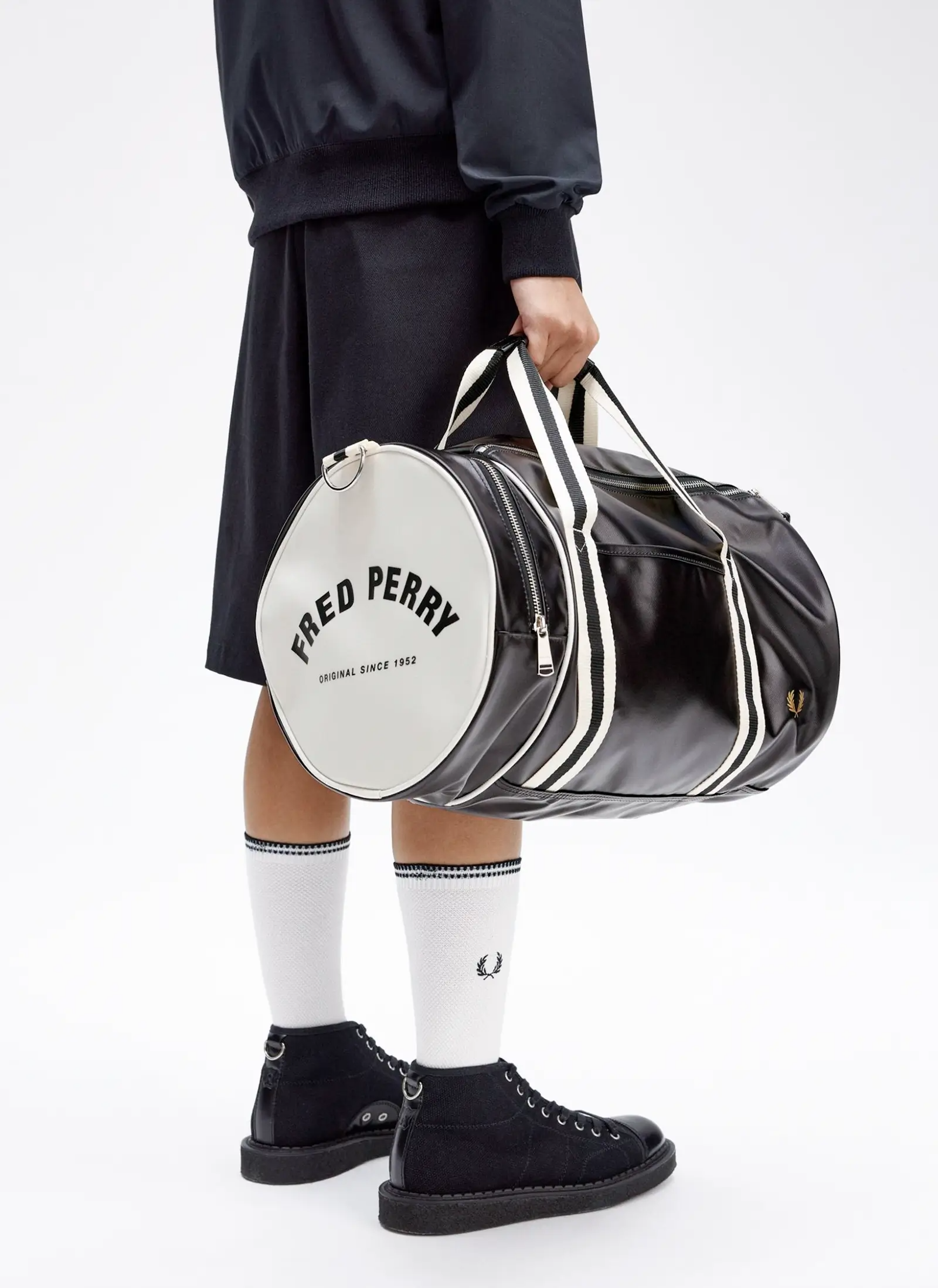 Сумка Classic Barrel Bag D57