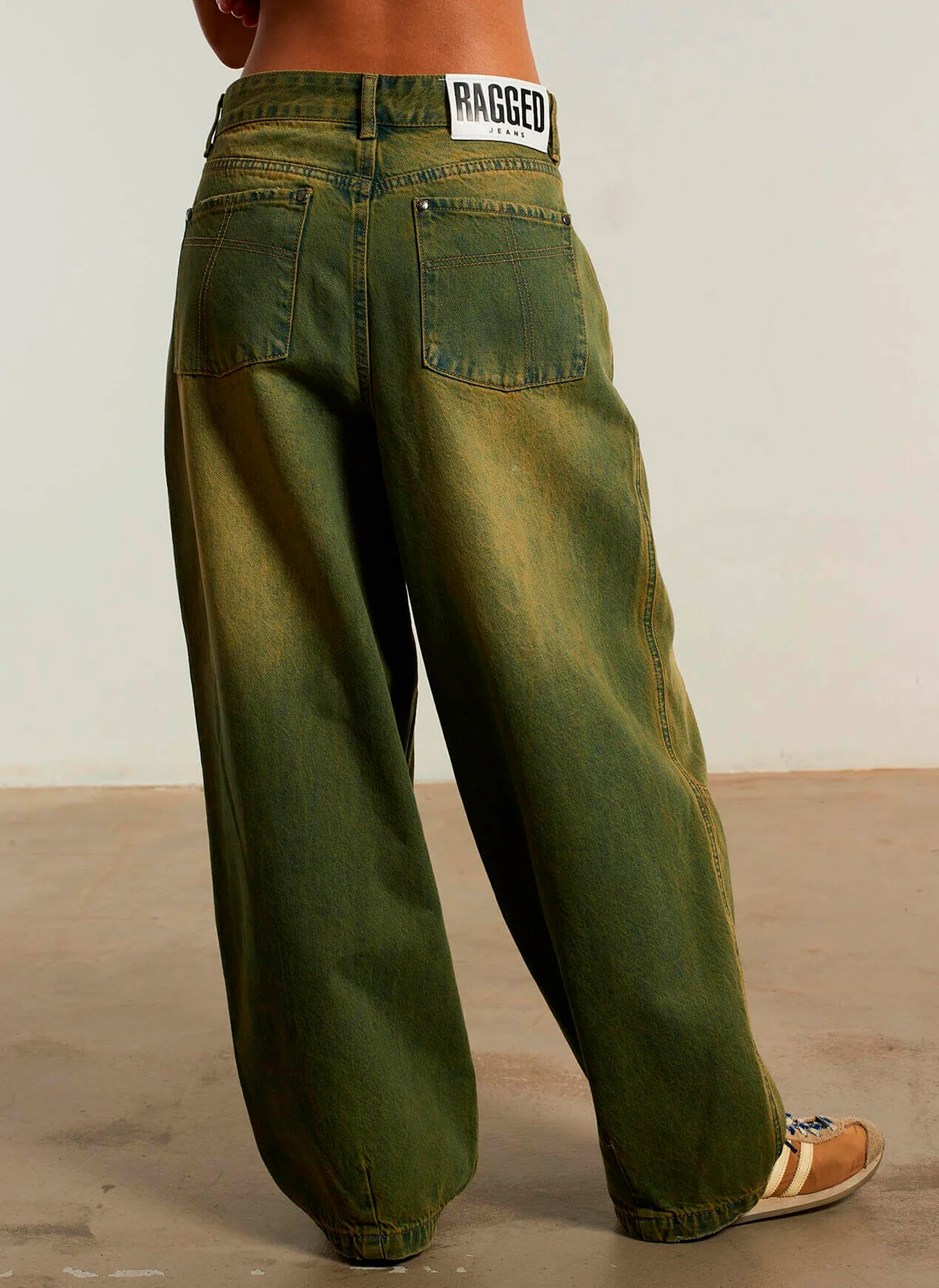 Джинсы ‘Unisex Overdye Goliath Jean’ Khaki