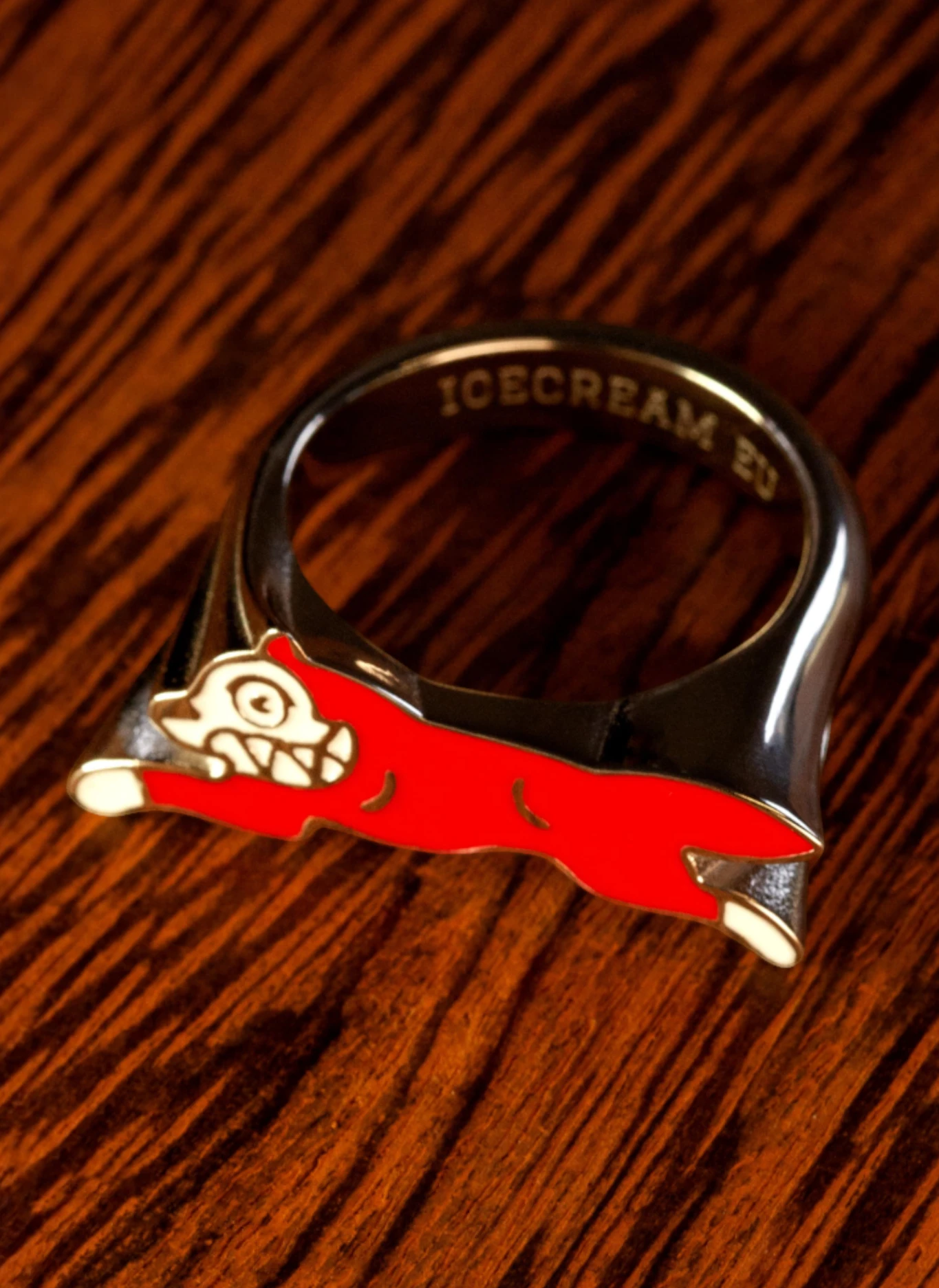 Кольцо Running Dog Ring Silver/Red