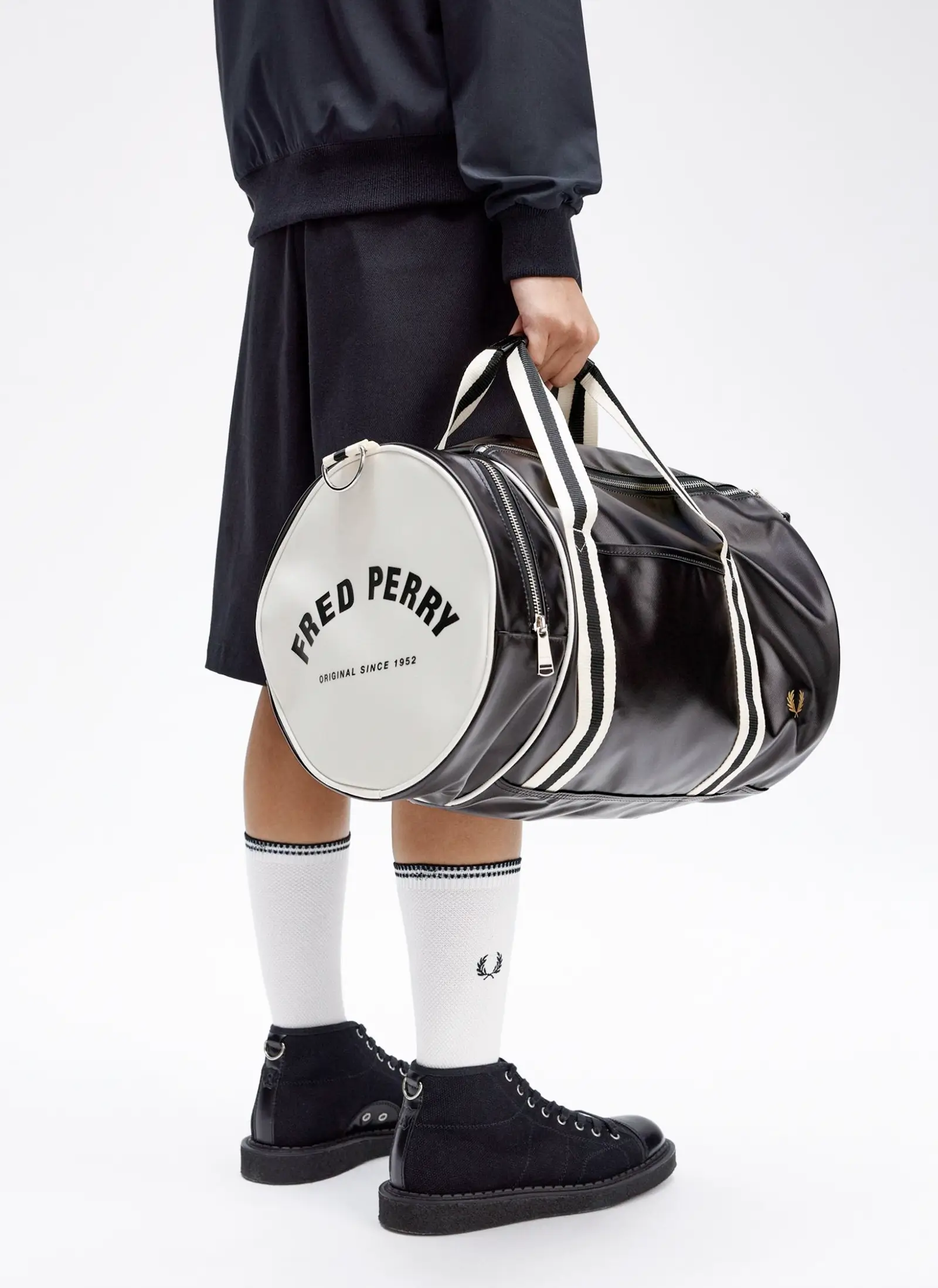 Сумка Classic Barrel Bag D57