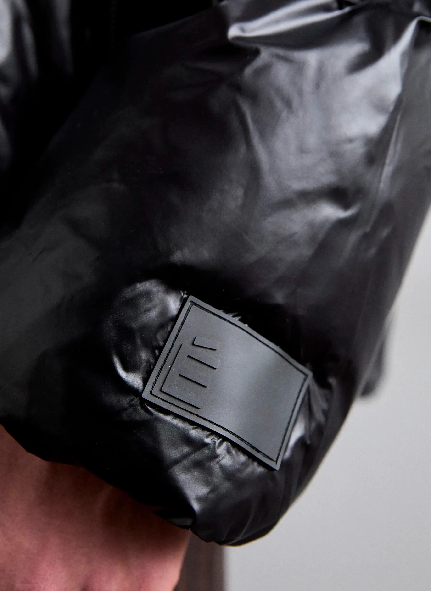 Пуховик BOXY DOWN JACKET SHINY