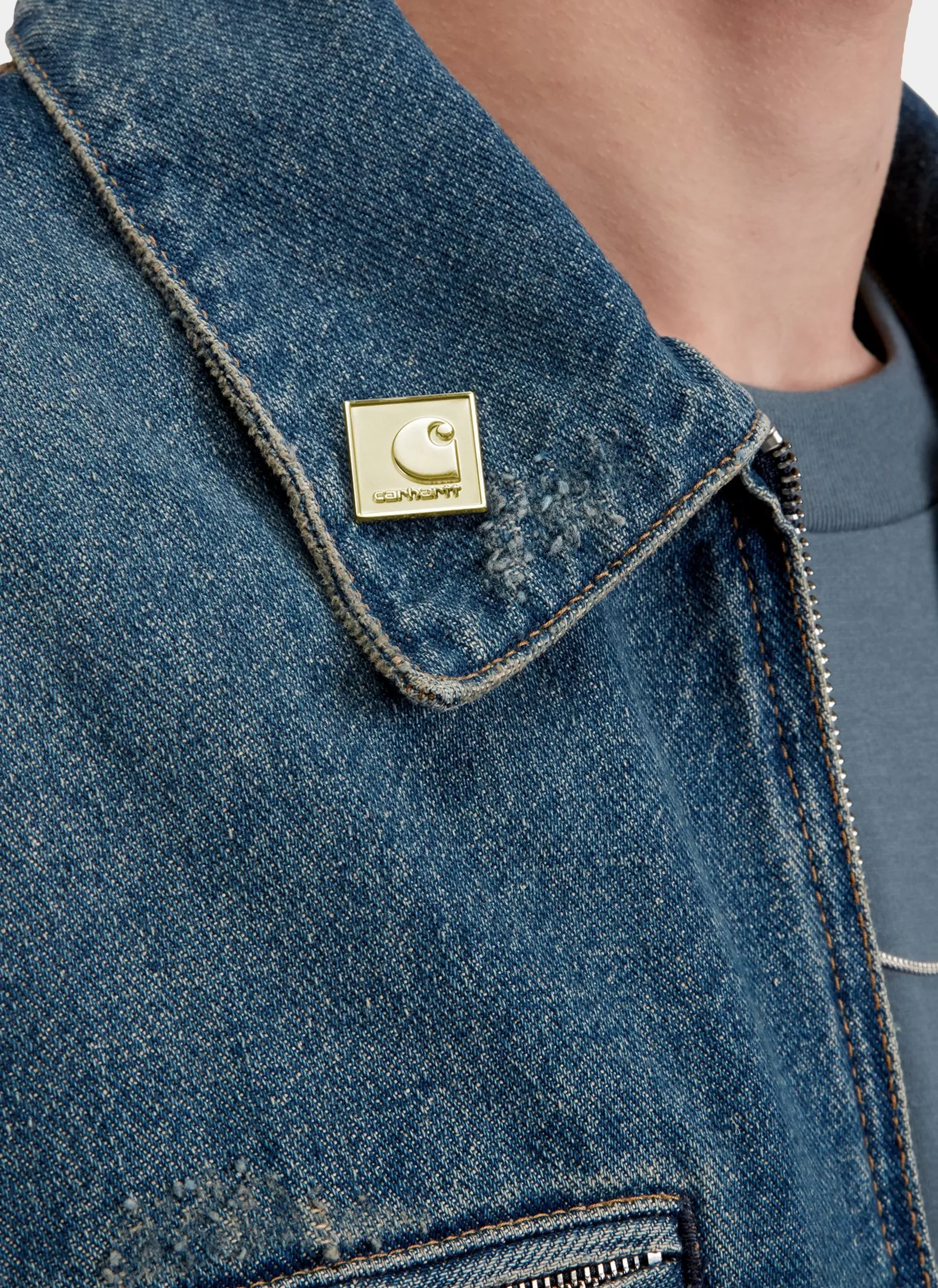 Значок Label Pin Gold