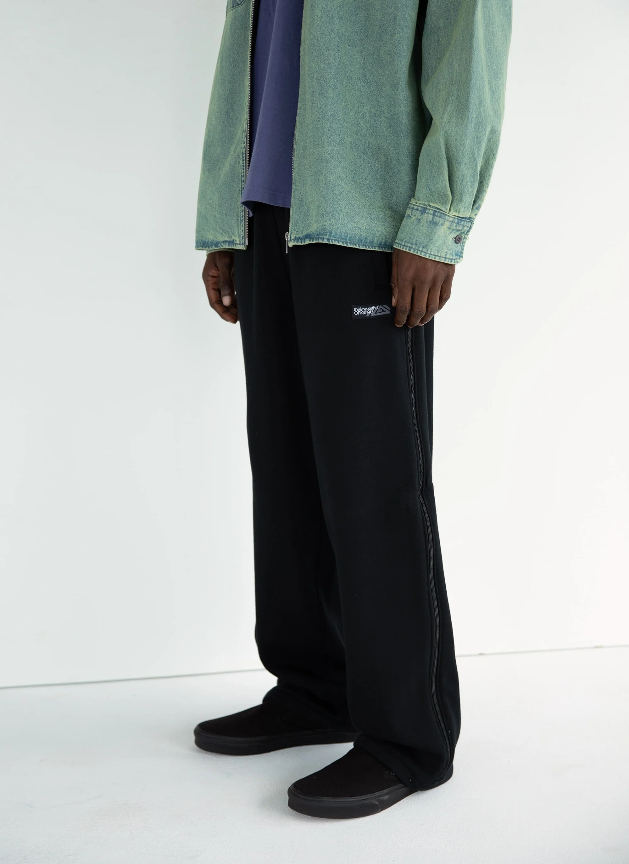 Брюки TNT Side Zip Sweatpant Black