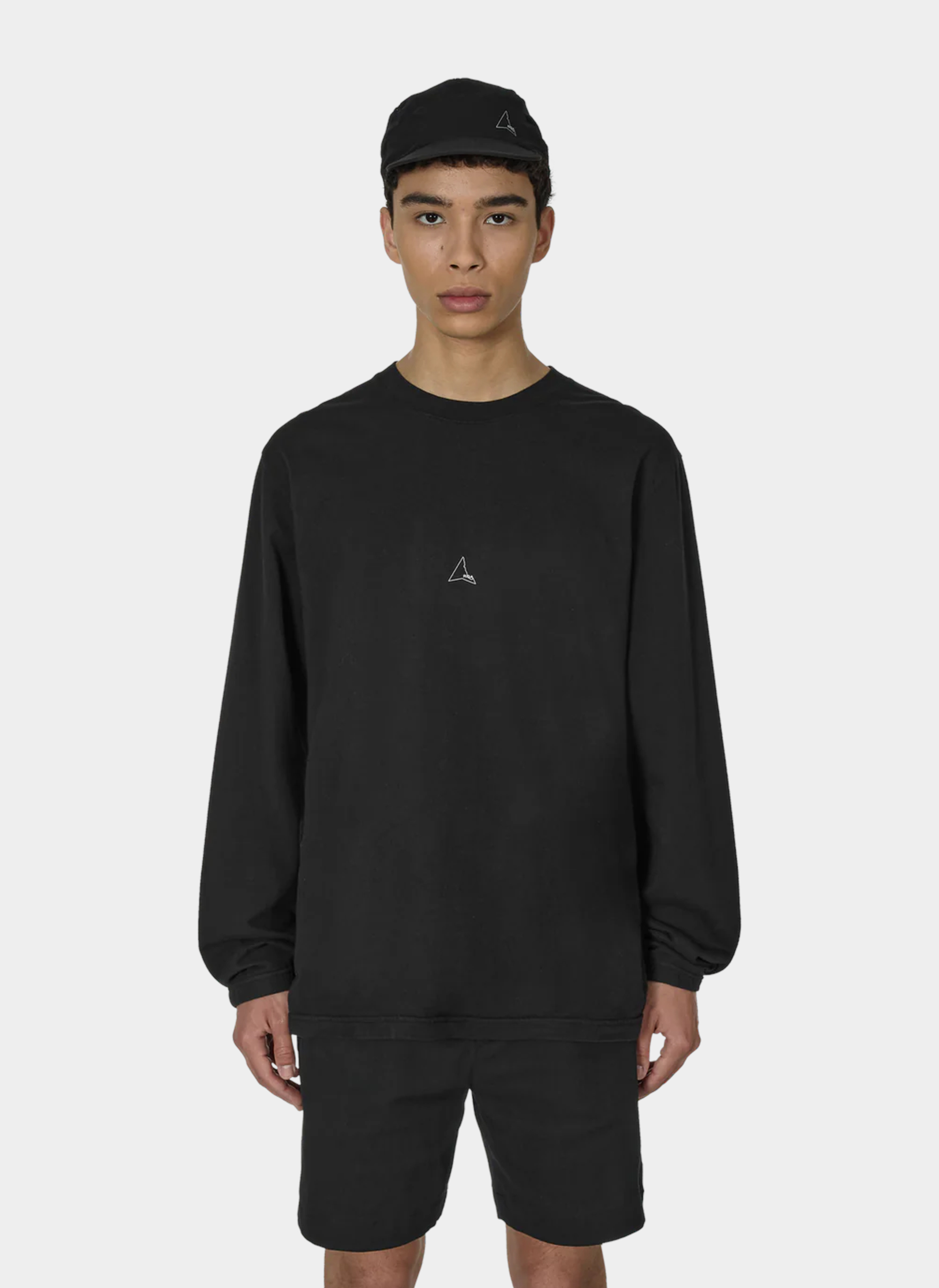 Лонгслив Logo Long Sleeve Black Лонгслив Logo Long Sleeve Black