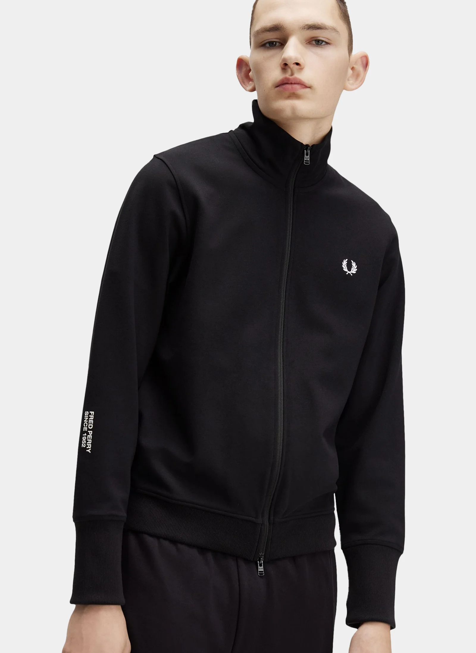 Олимпийка Thumbhole Track Jacket 102