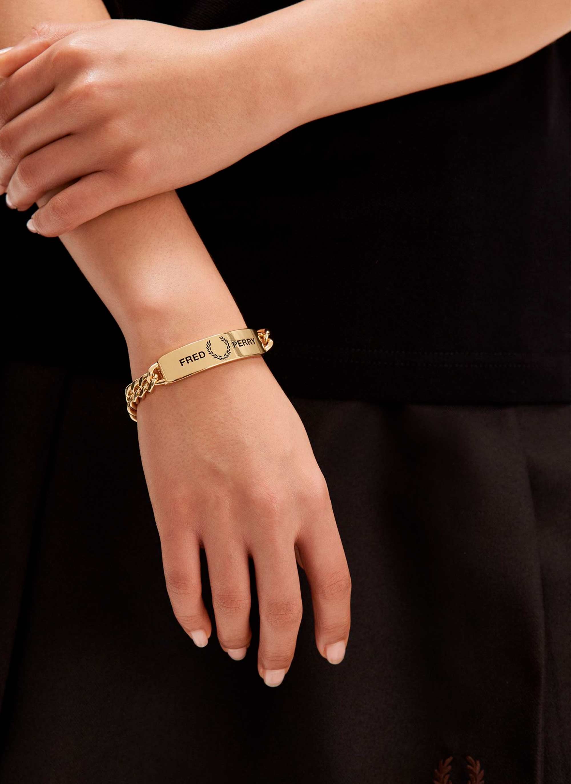 Браслет ‘FRED PERRY ID BRACELET’ Y18 Браслет ‘FRED PERRY ID BRACELET’ Y18