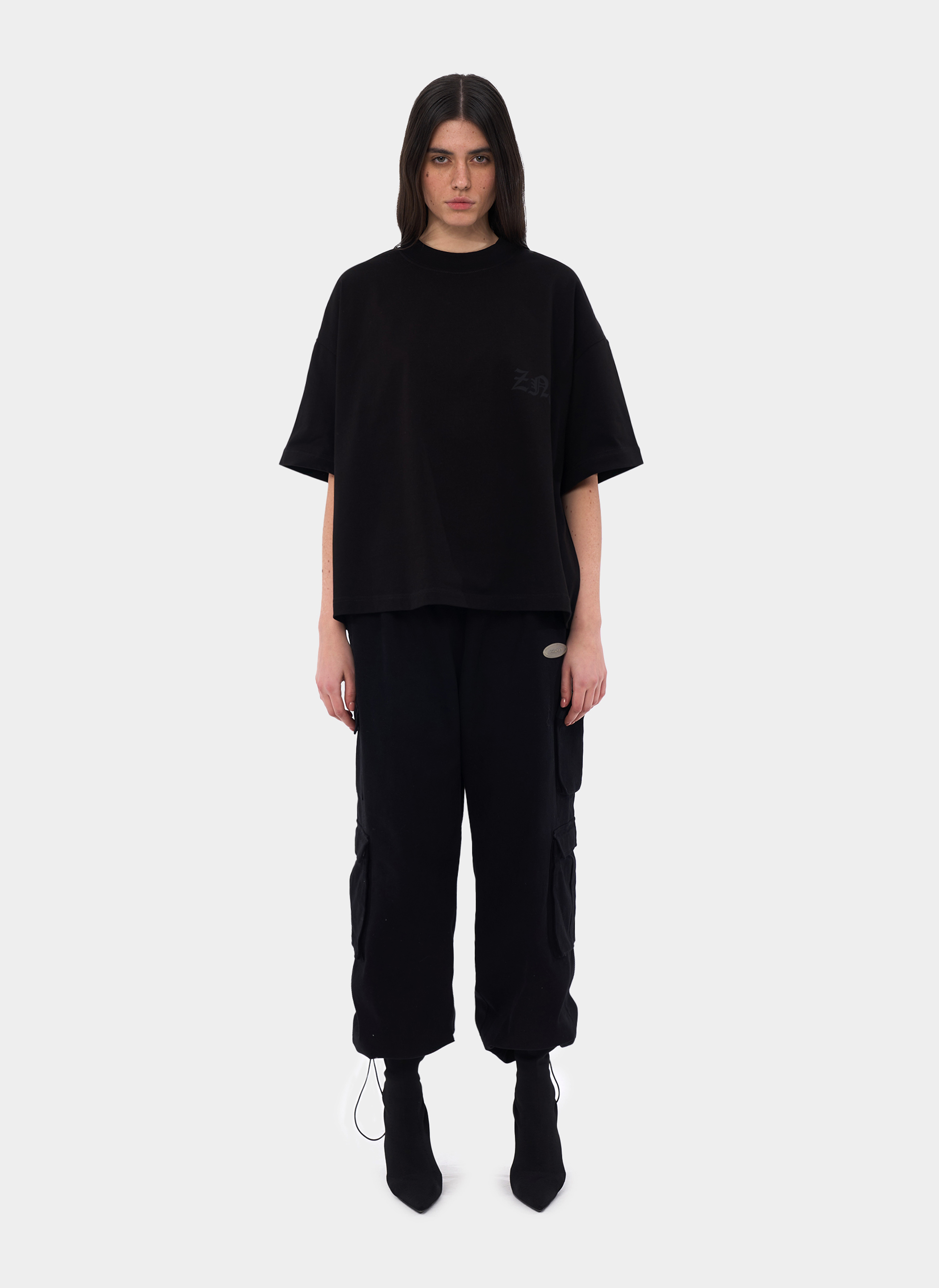 Футболка ZNY Gothic Sleeve Black Футболка ZNY Gothic Sleeve Black