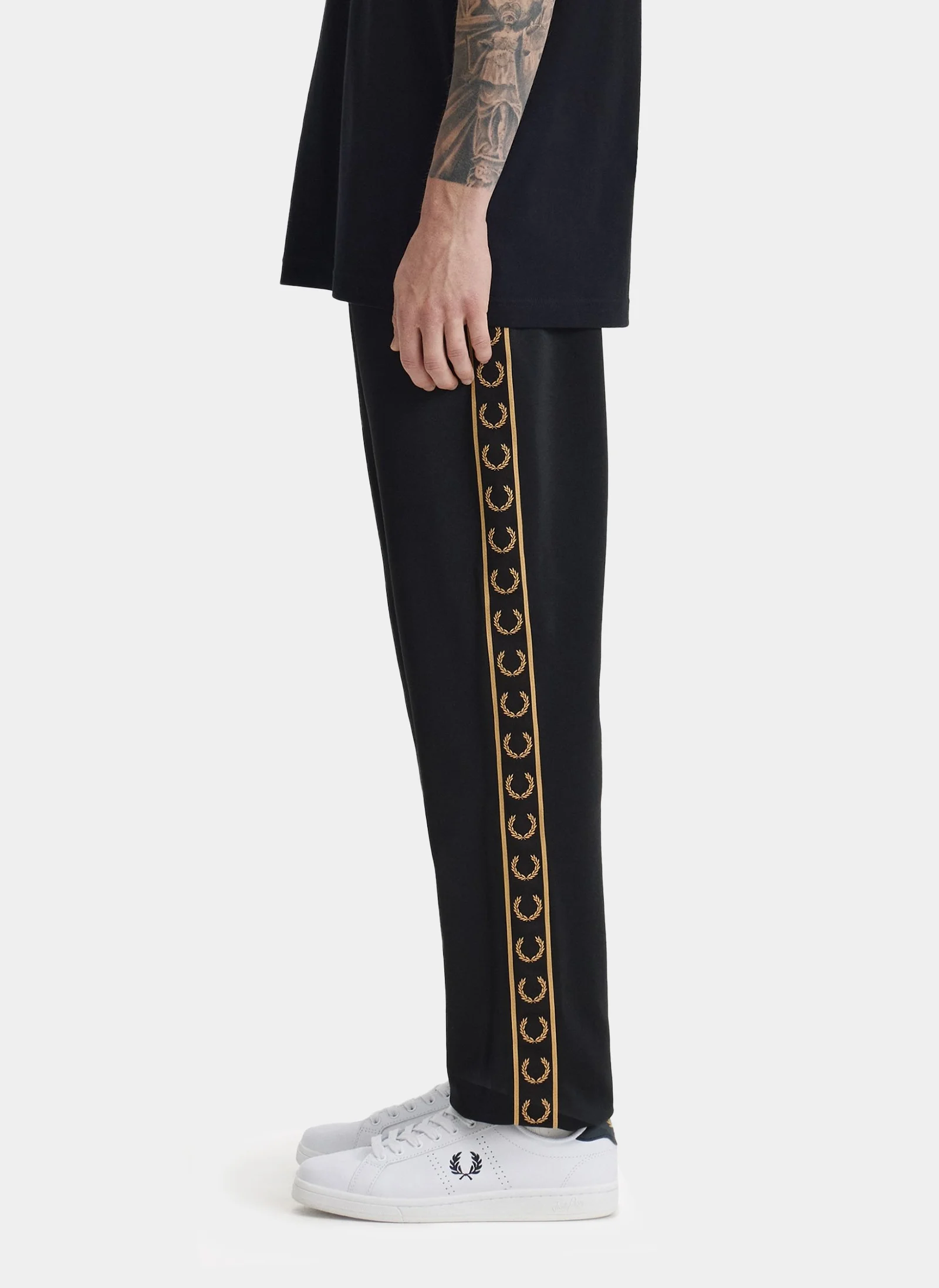 Брюки Contrast Tape Track Pant 90A
