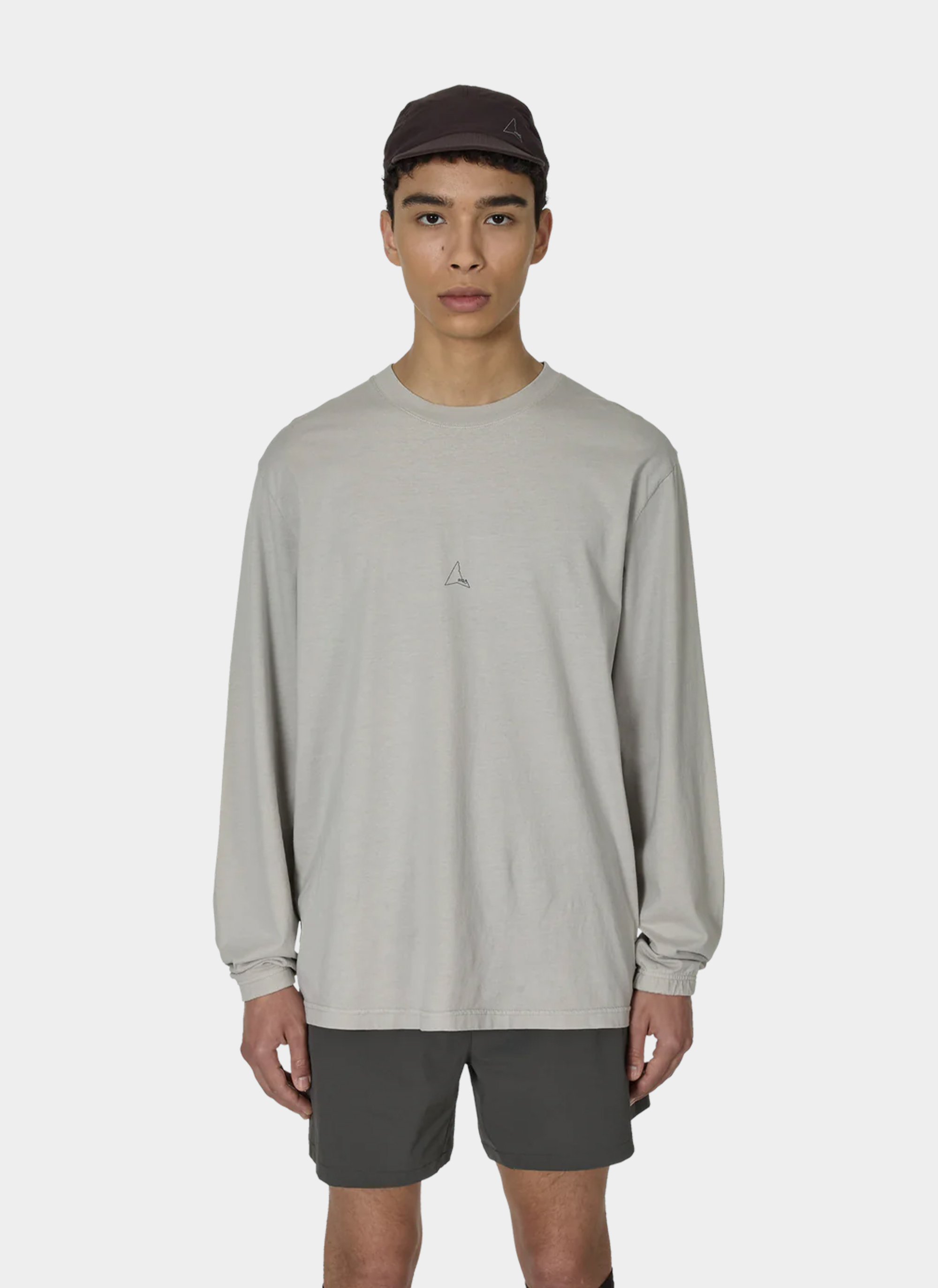 Лонгслив Logo Long Sleeve Light Grey Лонгслив Logo Long Sleeve Light Grey