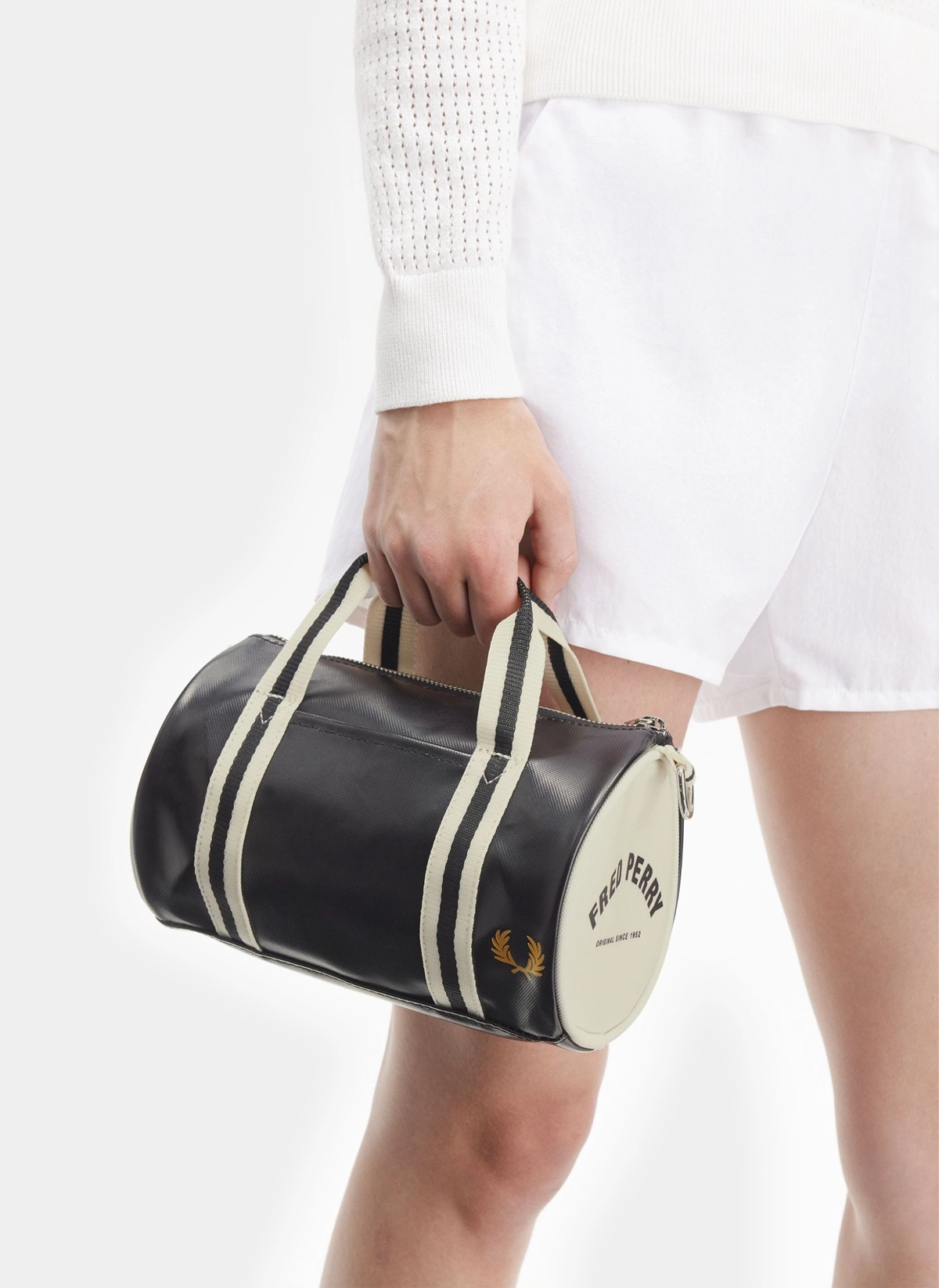 Сумка Classic Mini Barrel Bag D57