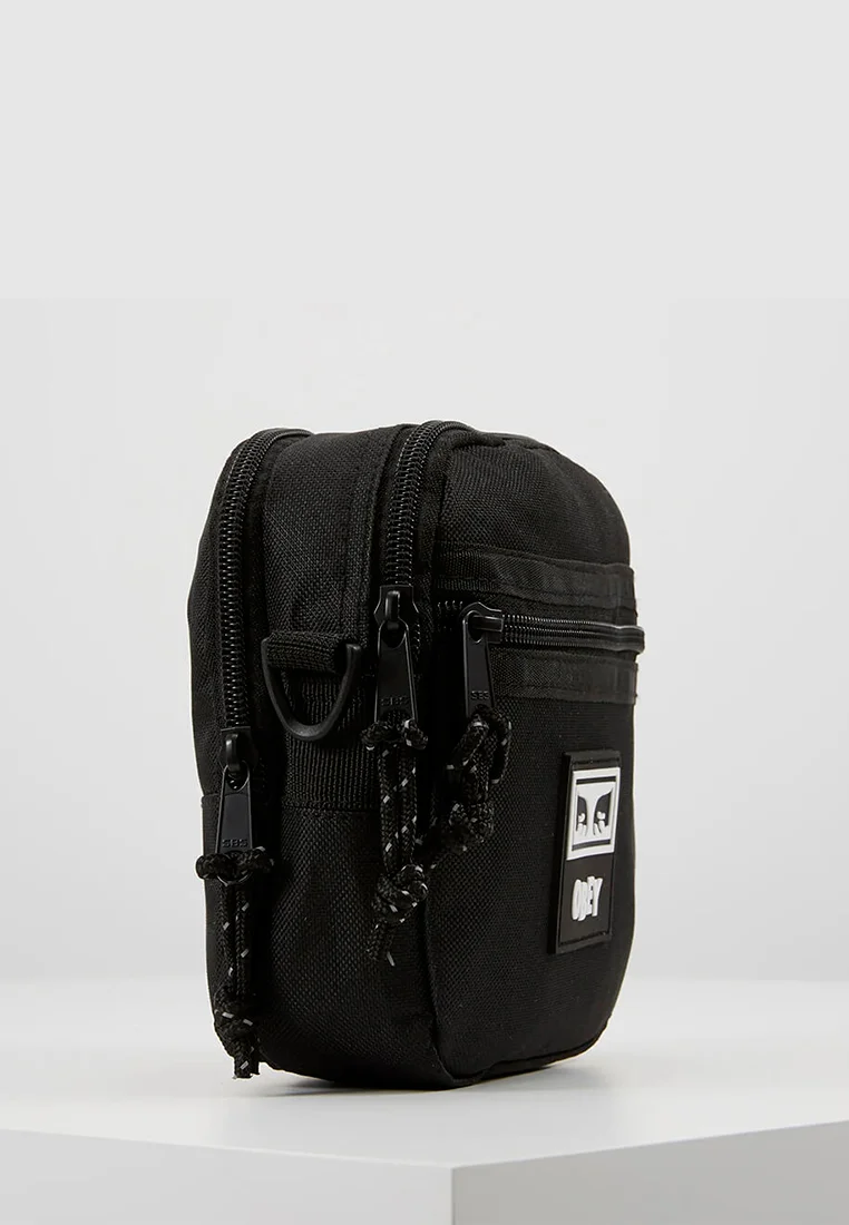 Сумка через плечо ‘Conditions Traveler Bag III’ Black