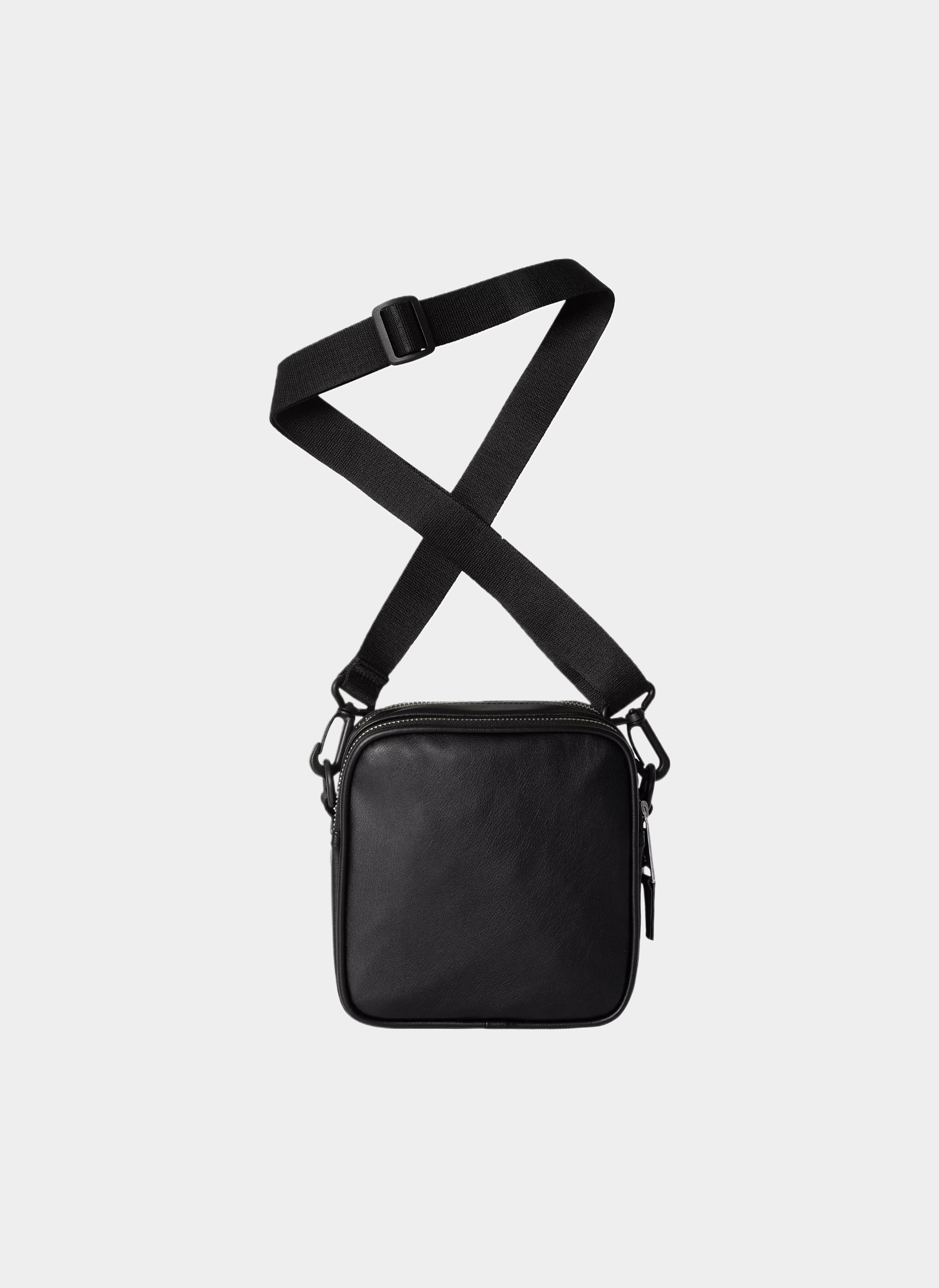Сумка ‘Essentials Leather Bag’ Black Сумка ‘Essentials Leather Bag’ Black