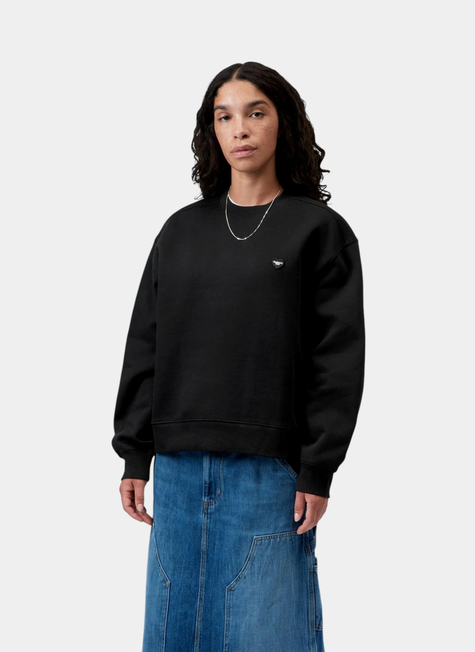 Свитшот женский W' Small Heart Patch Sweat Black / Black