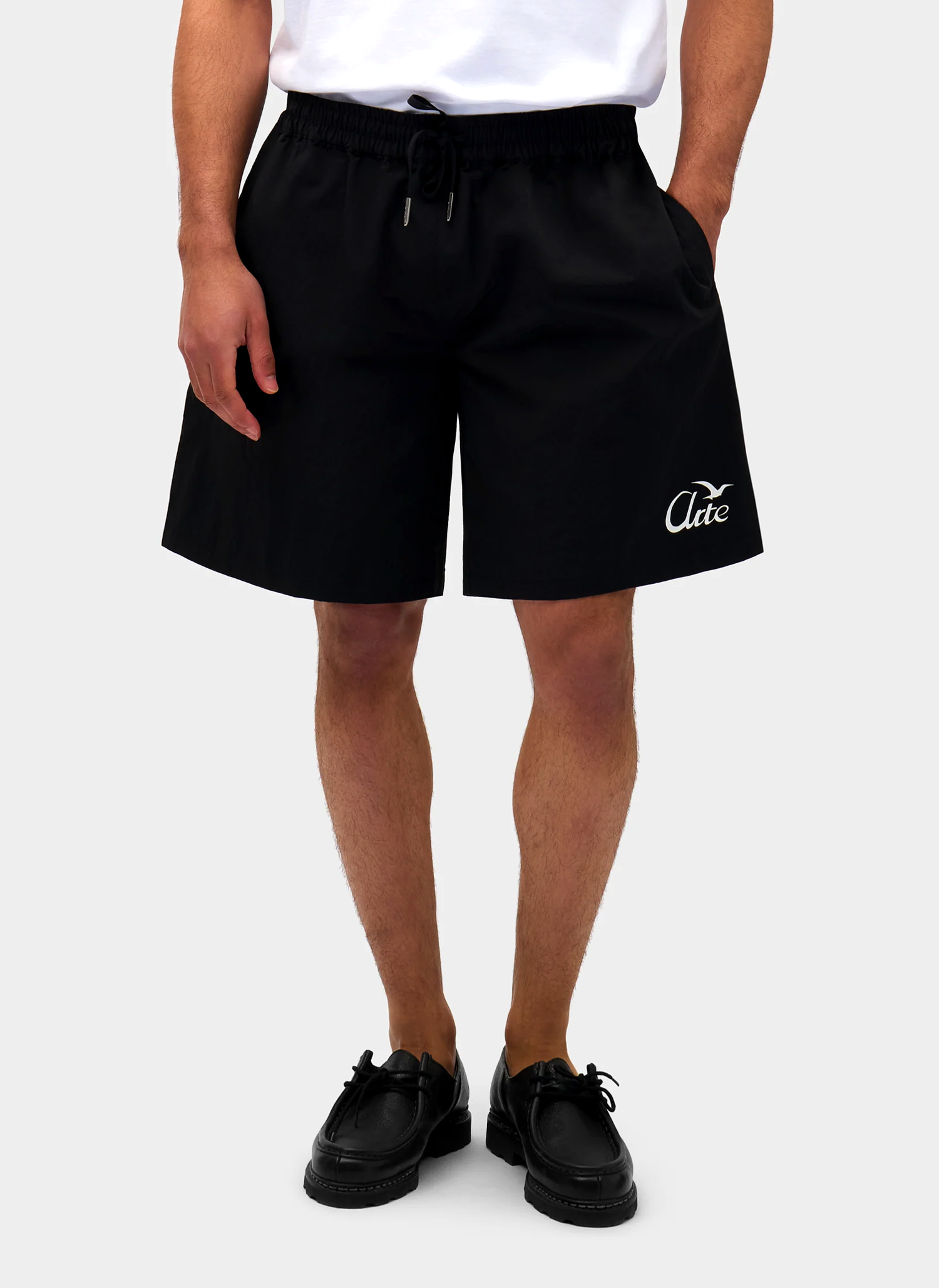 Шорты Birds Logo Shorts Black Шорты Birds Logo Shorts Black