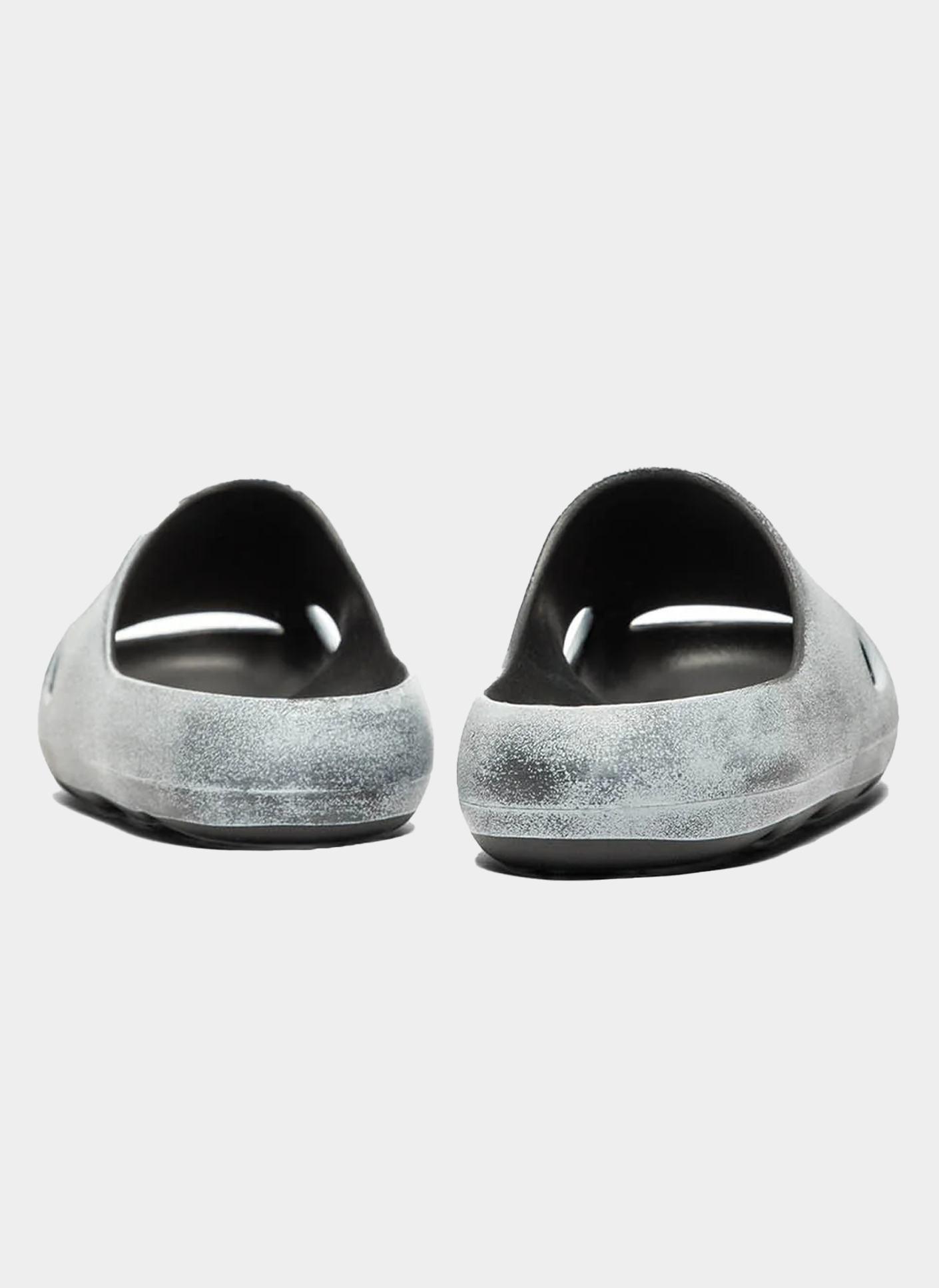 Слайды HIKE x KRAKATAU 'Talc Slide' Relic Gray