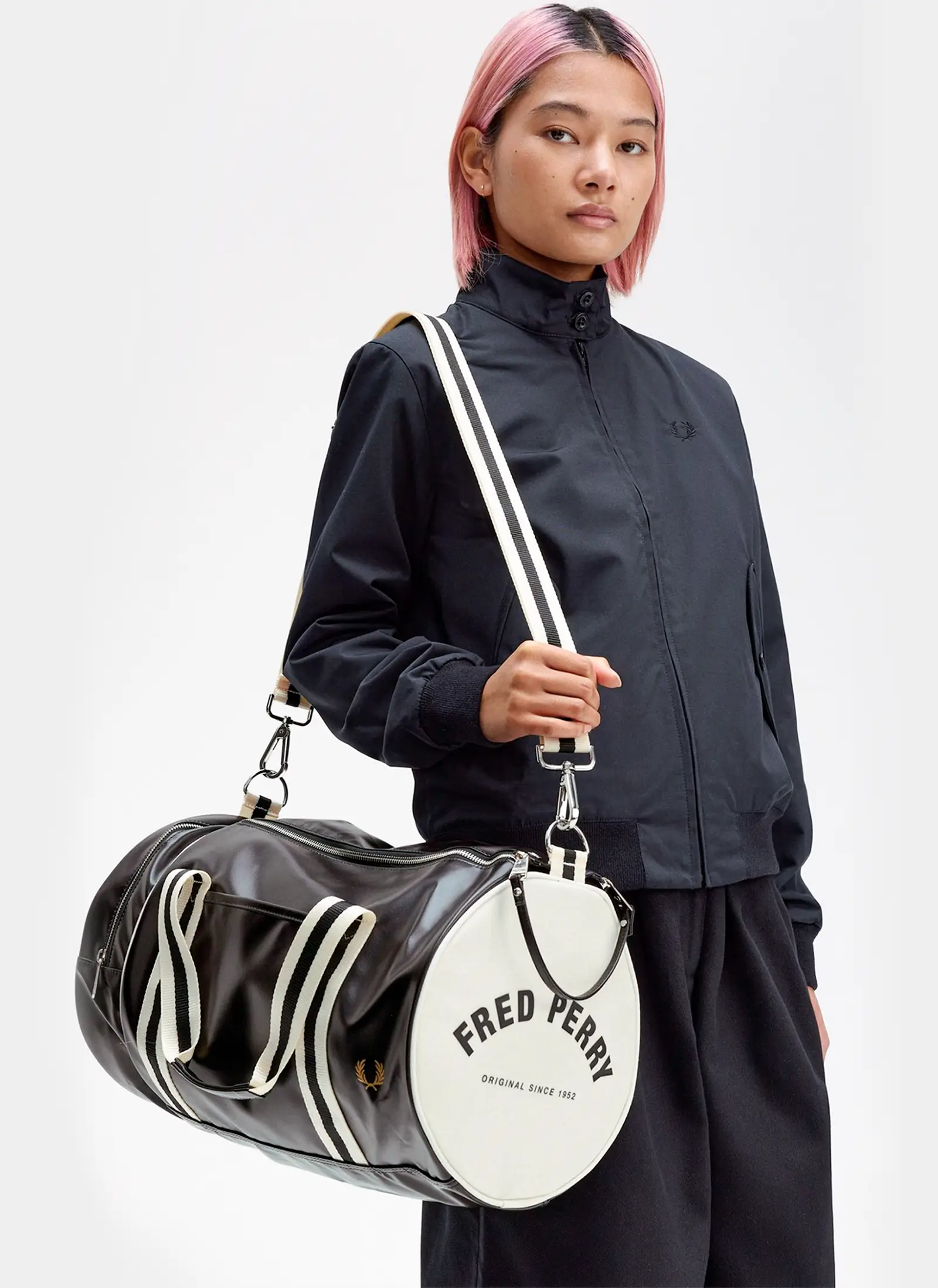 Сумка Classic Barrel Bag D57