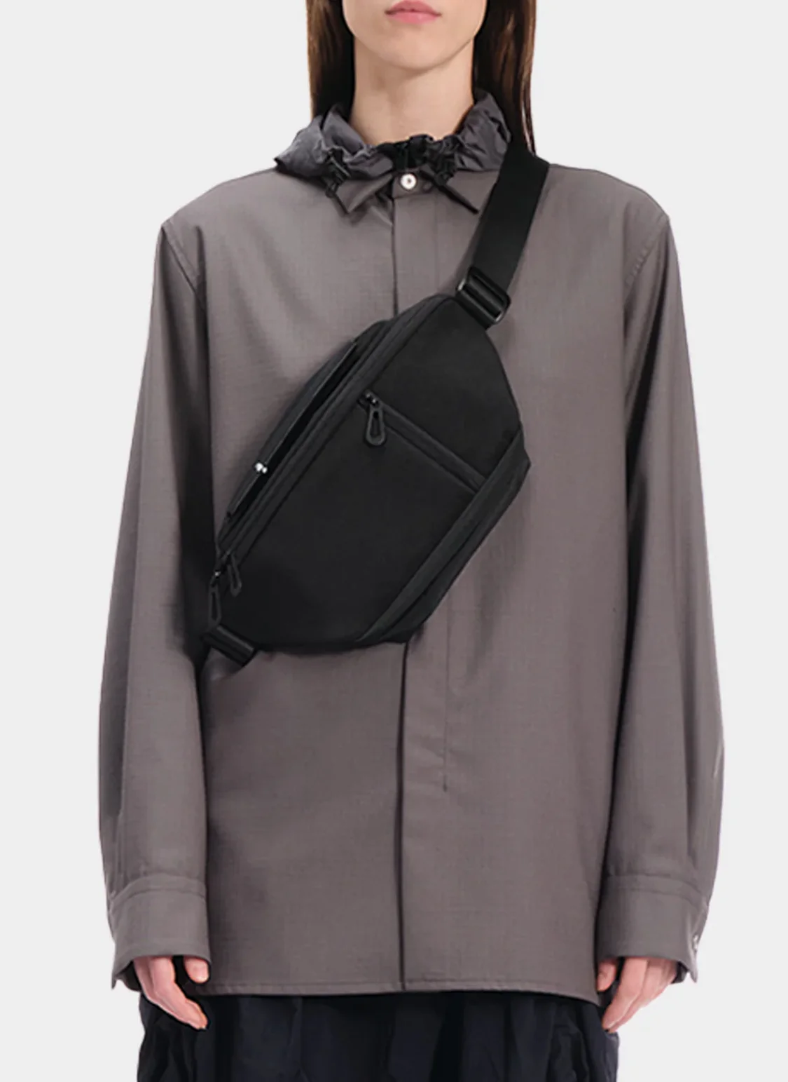 Сумка Satchel & Cross Body Isarau S Round Carbon Black